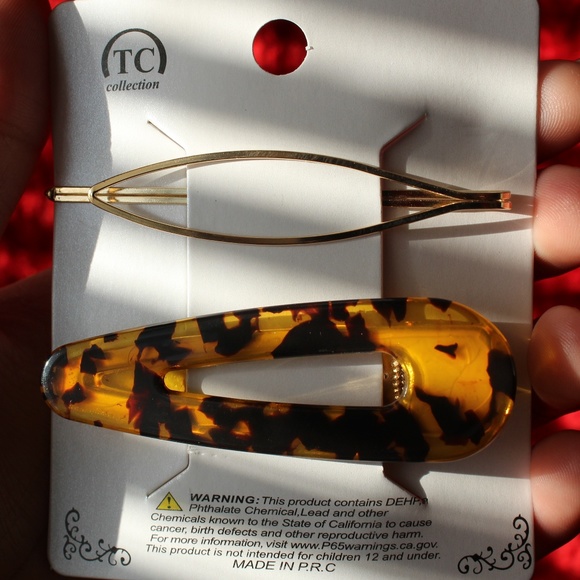 Unique Resin Hair Clips (I Take Offers) - Picture 6 of 7